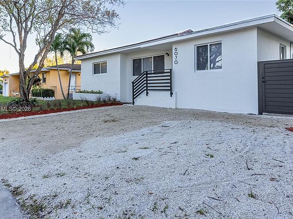 5th image of 6070 SW 42nd St