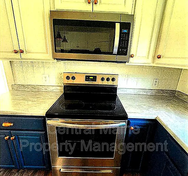 109 S Reynolds Rd — Photo 5