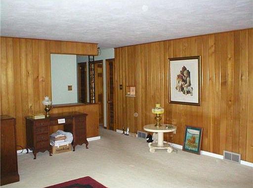 4th image of 245 Grandview Dr