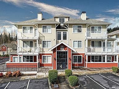 1st image of 517 225th Ln NE APT E302