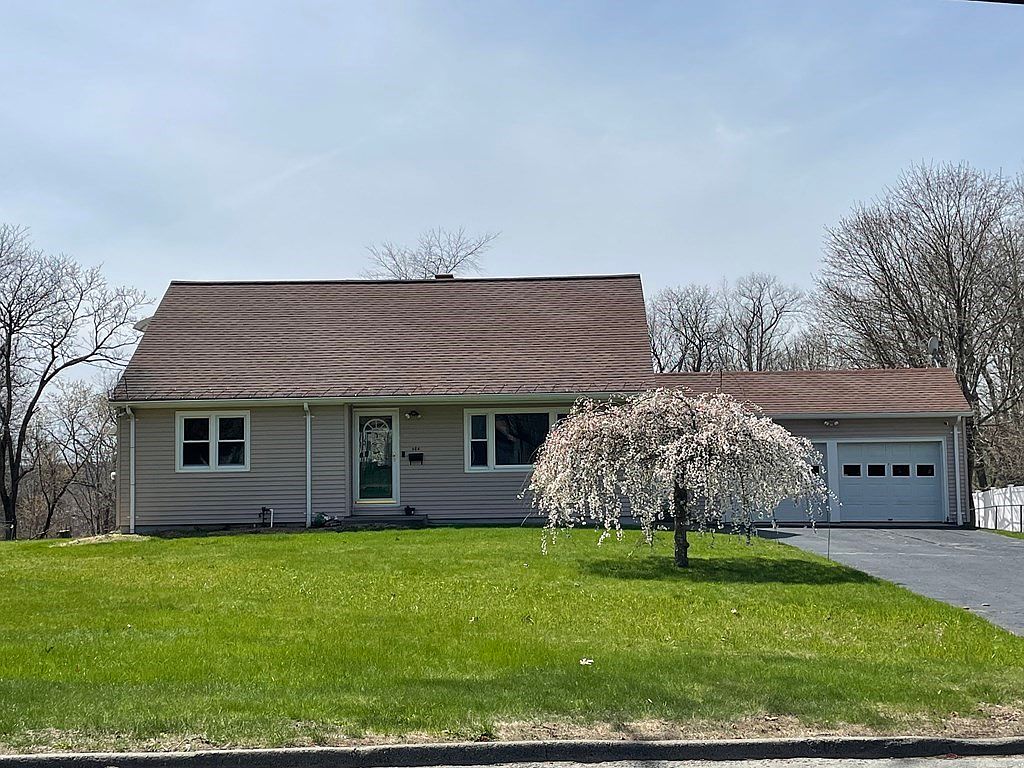 484 Granite St, Worcester, MA 01607 Zillow