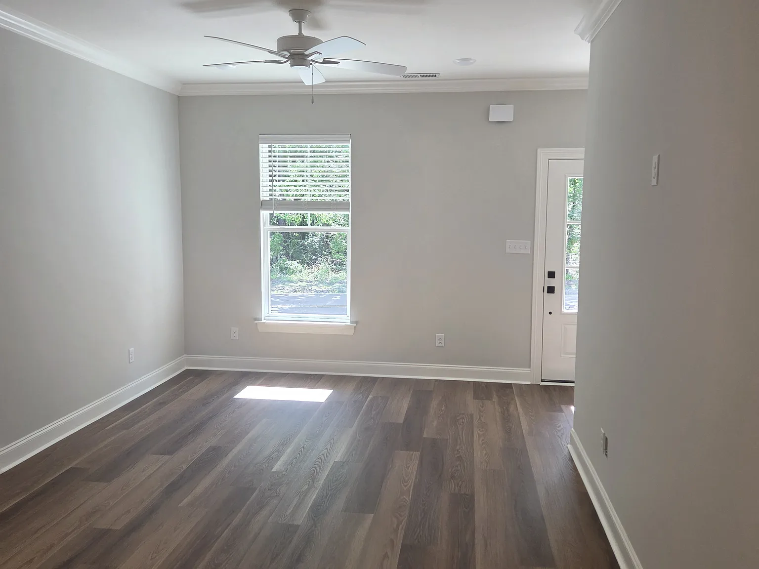 3 bed, 3.5 bath, 1620 sqft, $2,650 — Photo 3