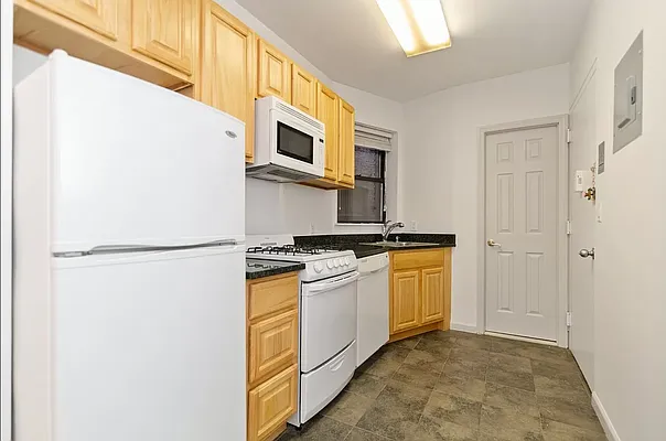 Rented by REAL New York | media 13