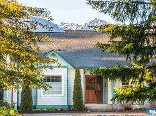 143 N Windflower Ln, Port Angeles, WA 98362