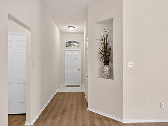 4th image of 1604 Prickly Pear St