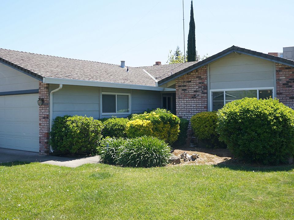 1st image of 6715 Canoe Birch Ct