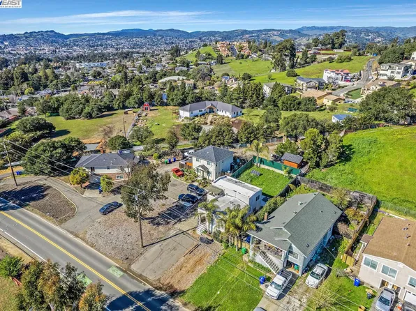 24728 Fairview Ave, Hayward, CA 94542