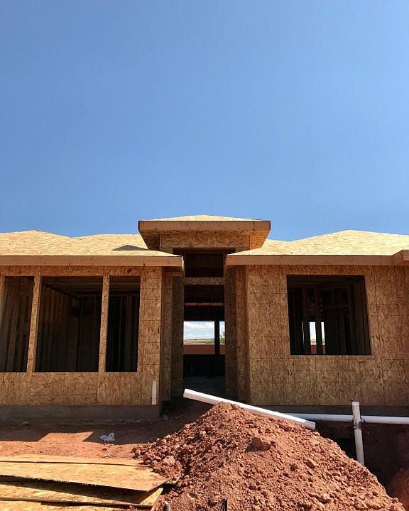 2nd image of 928 N Ocotillo Dr