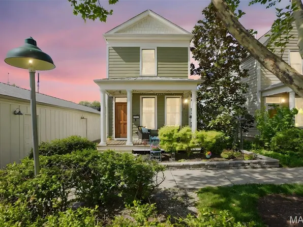 3311 N Mester St, Saint Charles, MO 63301