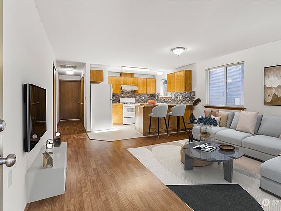 3rd image of 2531 S I Street