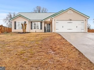 925 Justin Dr, Winder, GA