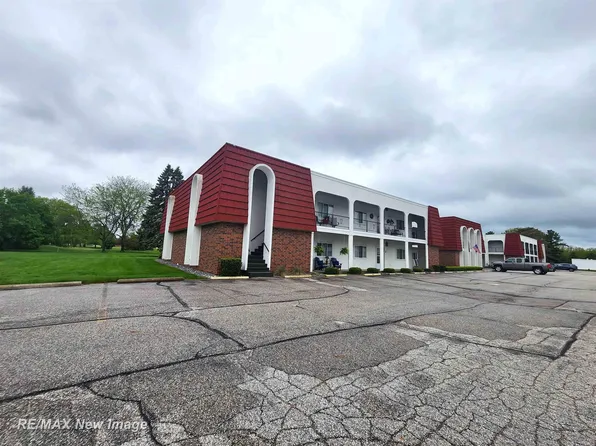 9135 Greenway Ct, Saginaw, MI 48609