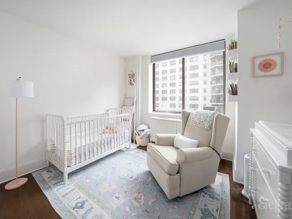 300 East 64th Street 9A image 3 of 14