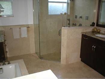 3rd image of 5087 Ventura Dr