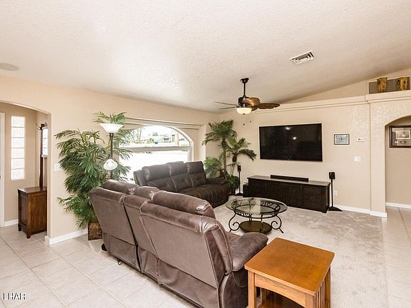 5th image of 2750 Diablo Dr
