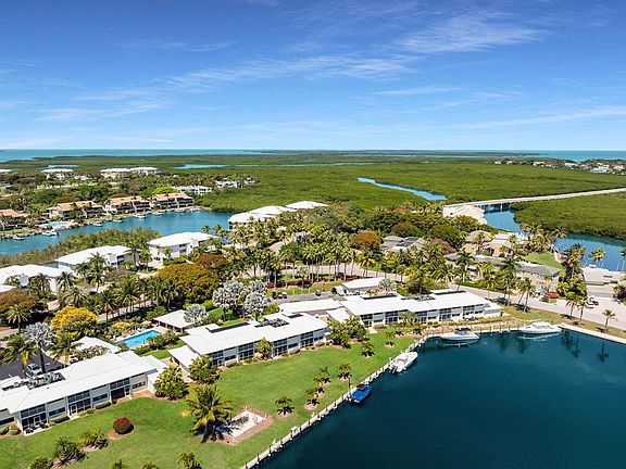 3rd image of 75 Anchor Dr #B