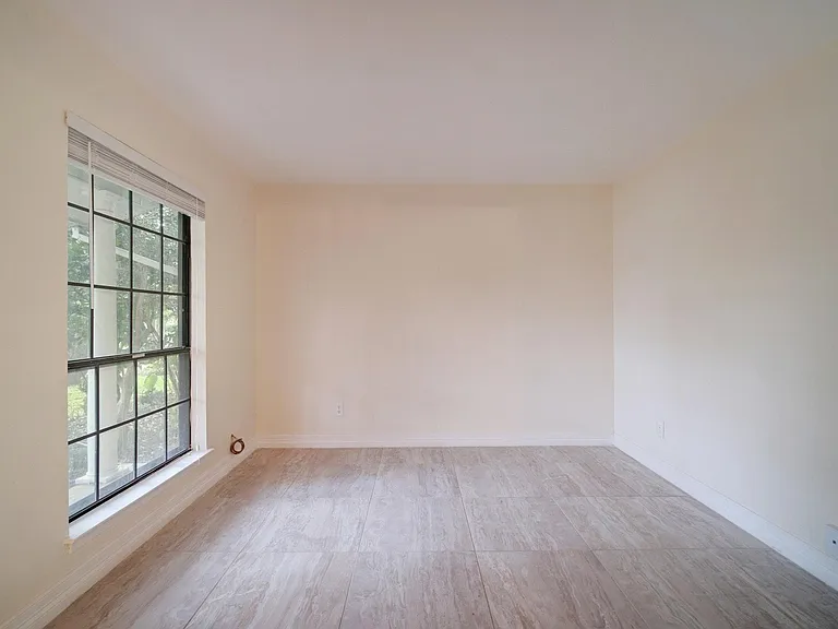 10509 Doering Ln — Photo 28