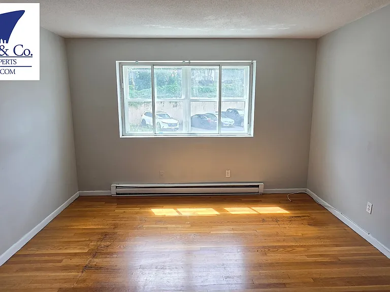 5 Waldemar Ave #2 — Photo 3