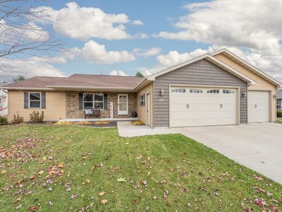 1105 Silver Birch Dr, Menasha, WI, 54952