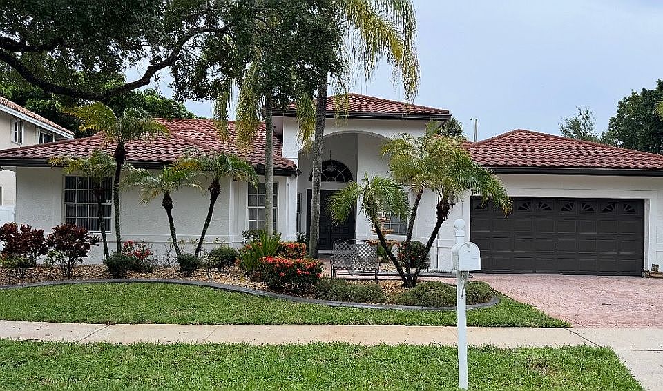 1st image of 18231 NW 16th St