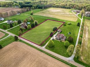 W Pine Lake Rd, Salem, OH 44460