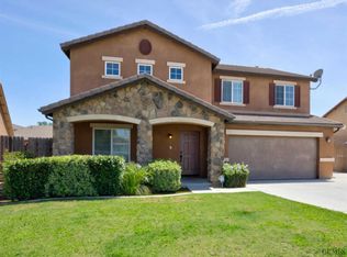 11407 Trabancos Dr, Bakersfield, CA 93311