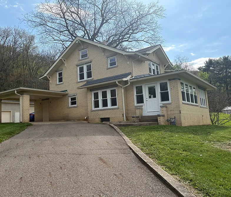 6173 Columbia Rd NW