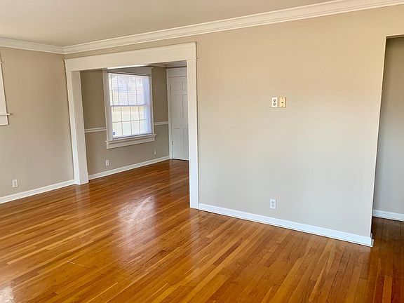 Living Room / Dining Room