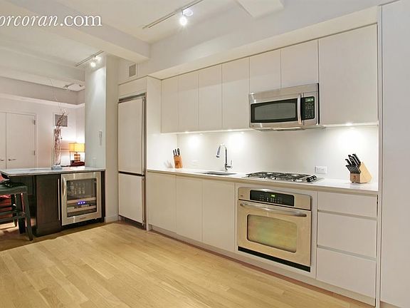 5th image of 90 William St APT 5E