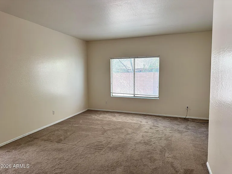 1733 E Primera Dr — Photo 2