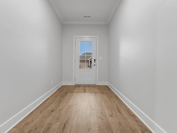 5th image of 6994 Ironwood Cir