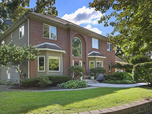 5051 89th PLACE, Pleasant Prairie, WI 53158