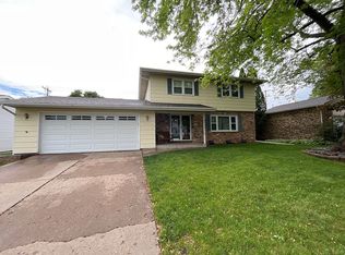 3411 34th St, Moline, IL 61265