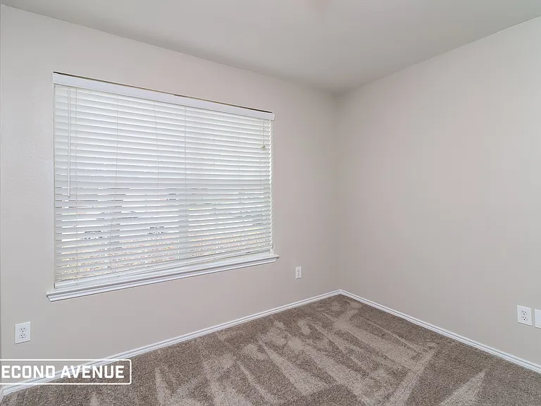 8660 Boswell Meadows Dr — Photo 16