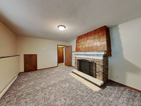 4th image of 1565 Christensen Ave