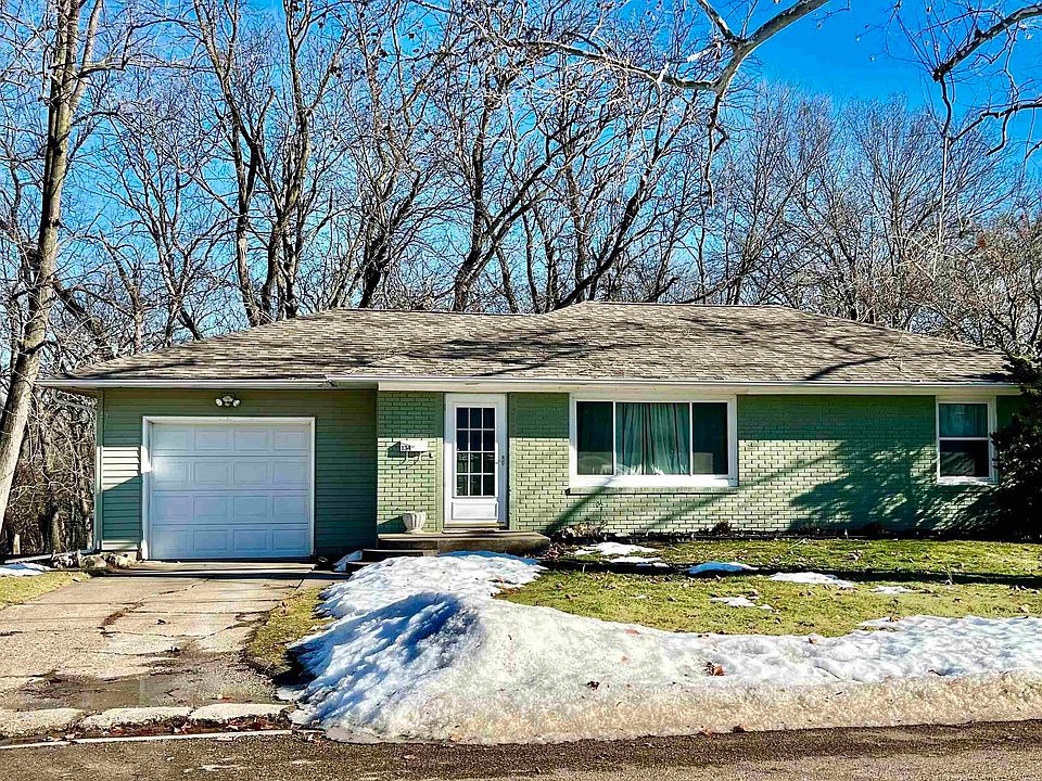 1st image of 134 Geneva Dr