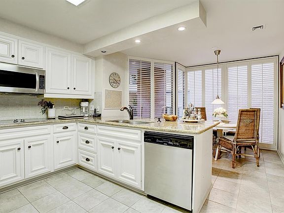4th image of 9333 Memorial Dr APT 313