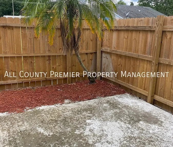 1764 Memphis Ave — Photo 9