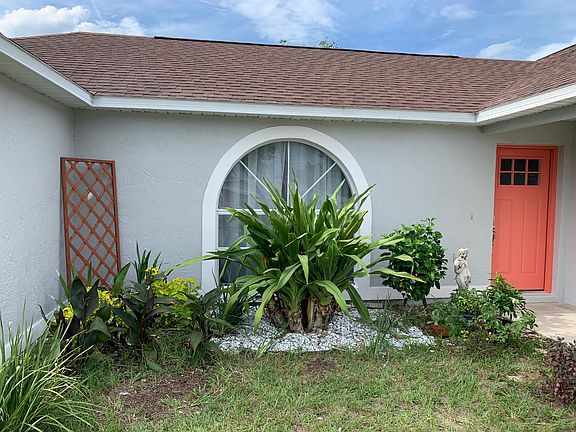4th image of 1730 E Chapel Dr
