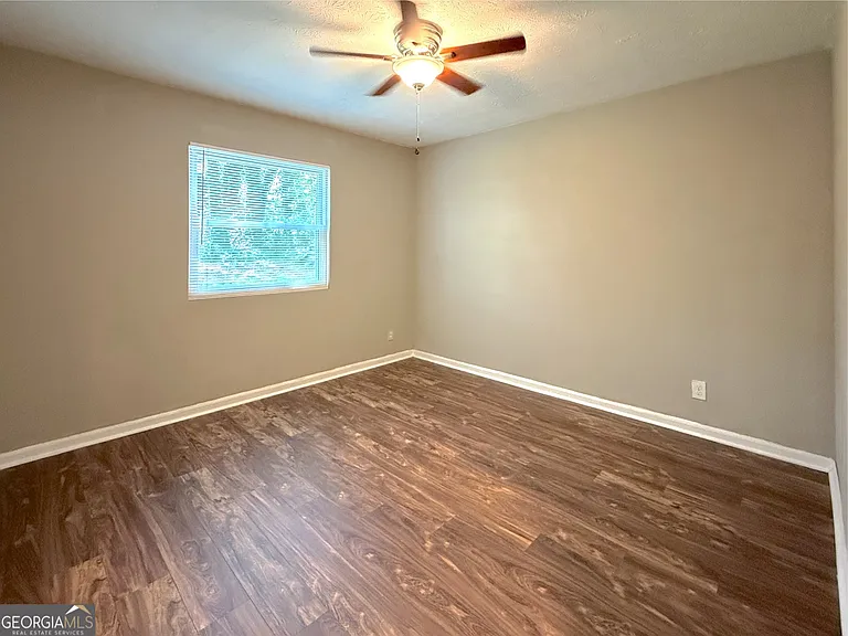 813 Post Oak Cir — Photo 14