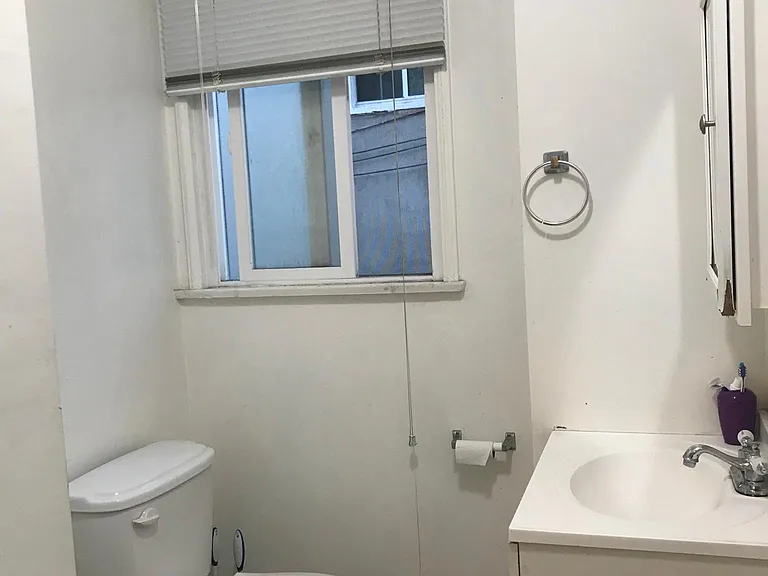 430 S Catalina St — Photo 3