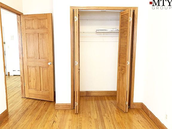 4th image of 4548 47th St APT 3A