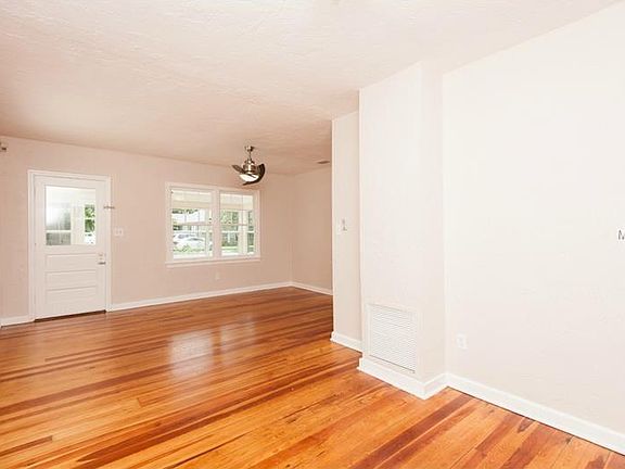 living room/dining room 1