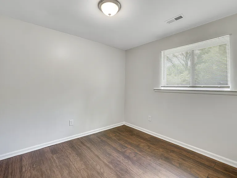 14360 Chapel St — Photo 16