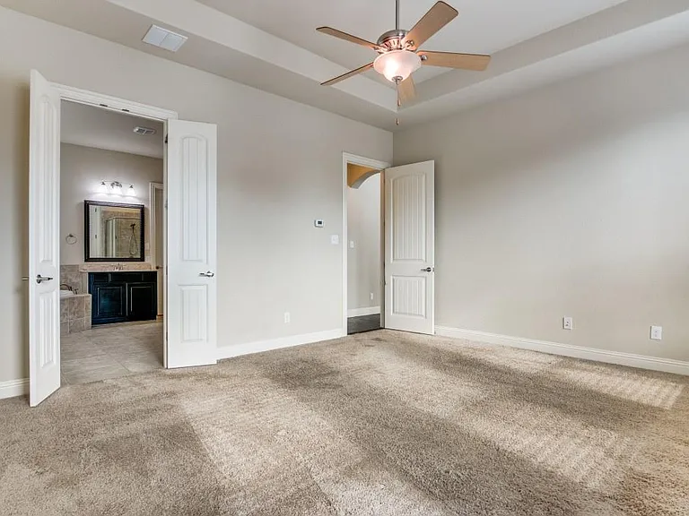 7592 Plowman Ln — Photo 17
