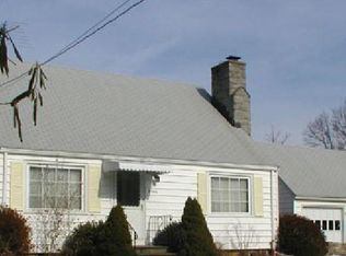 2246 N Benson Rd, Fairfield, CT 06430