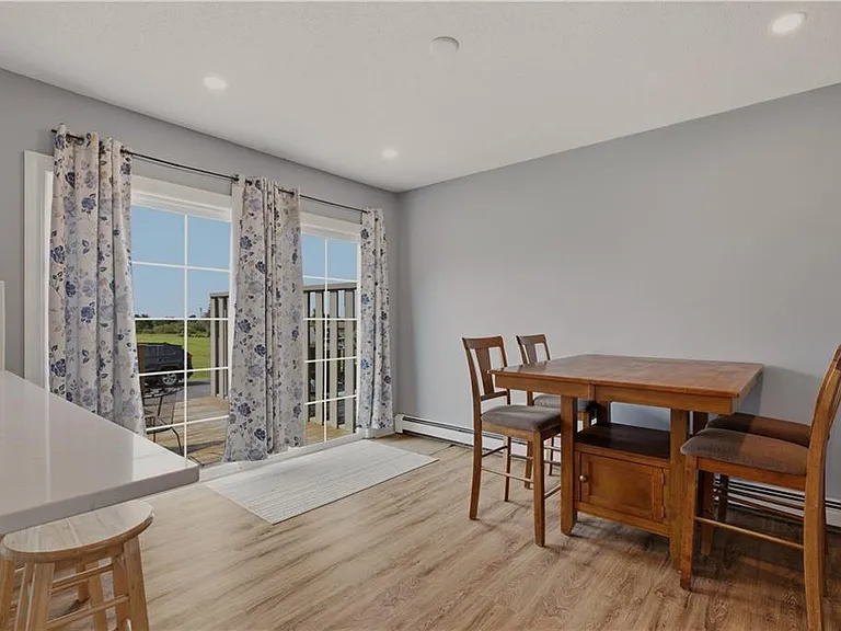 224 Oliphant Ln #B — Photo 8