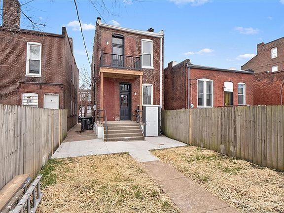 3rd image of 2835 Wyoming St