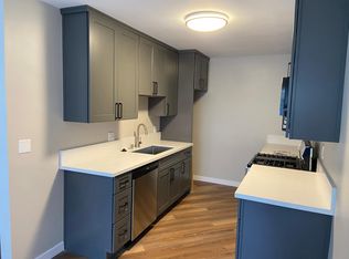 5420 Russell Ave APT 17, Los Angeles, CA 90027