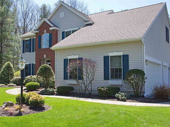 3rd image of 14 Tracey Ct